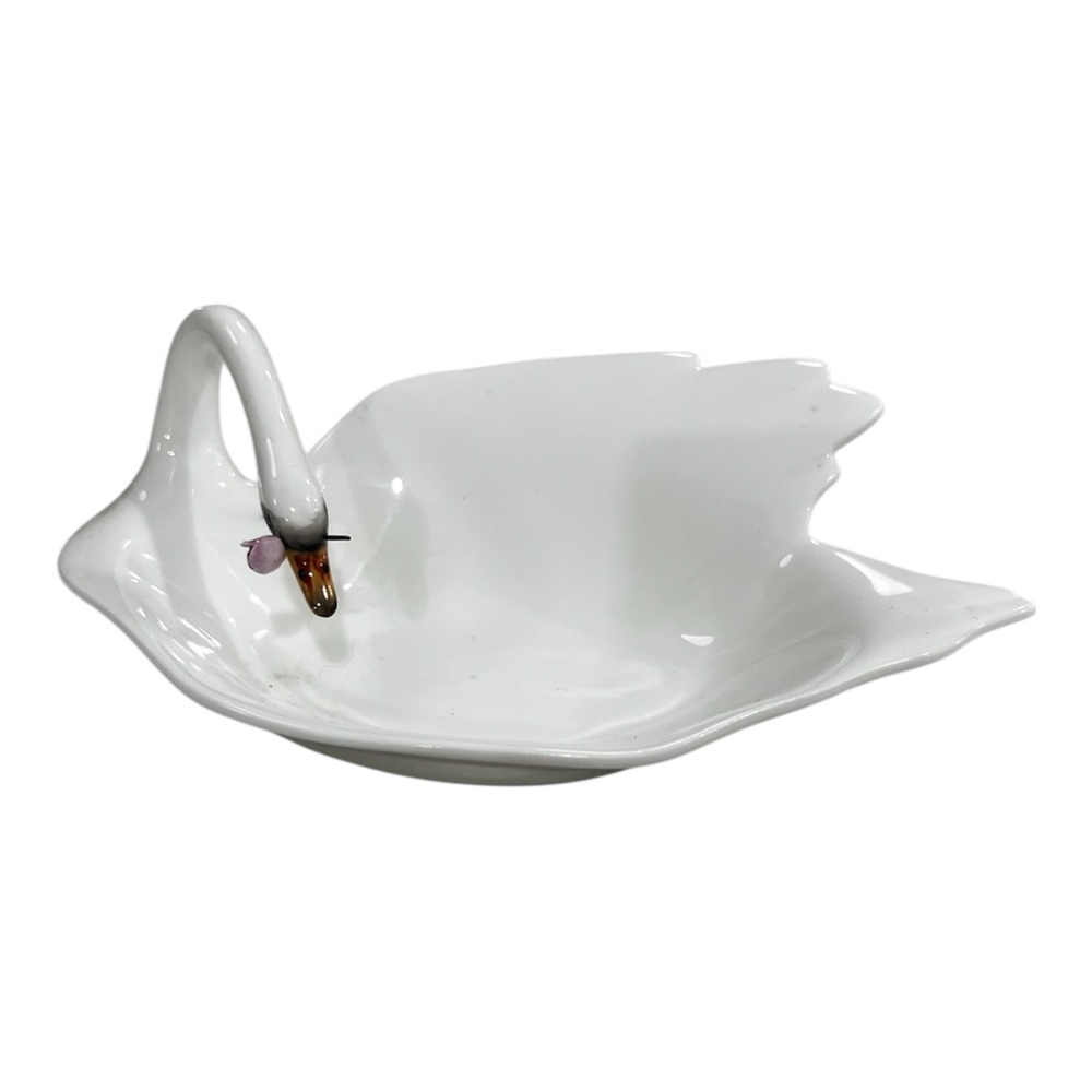 RARE Mauri White Swan Decorative Porcelain Bowl with Gold Beak